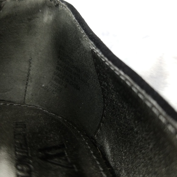 Worthington Black 4.5 inch high heels size 8 - Picture 3 of 8